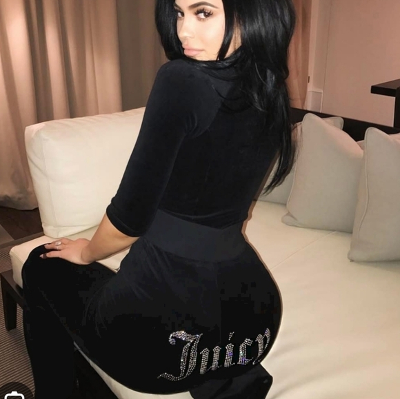 Juicy Couture size Large shorts - Picture 1 of 5